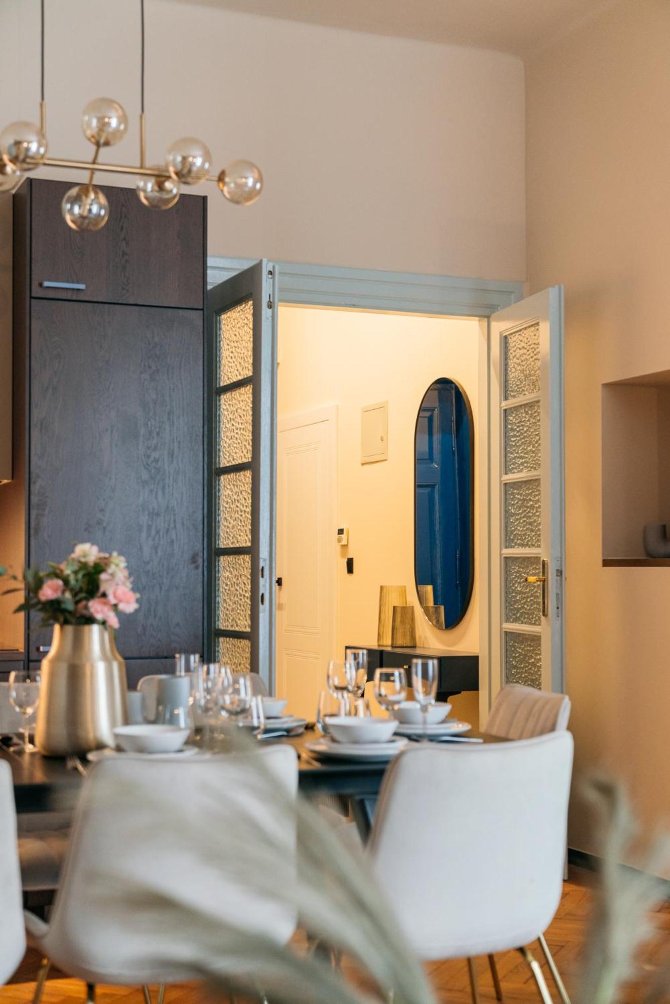 Moonlight II Apartment - Loftaffair كراكوفيا المظهر الخارجي الصورة